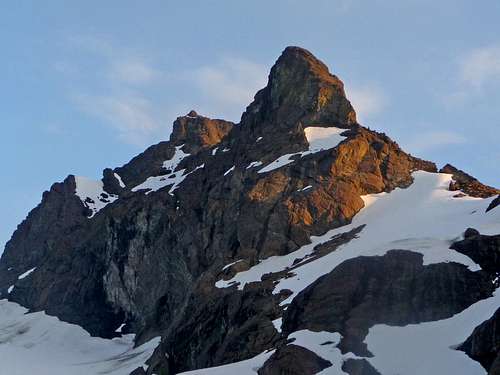 Alpenglow on Crater Mountain