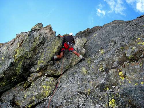 Me leading the 5.7 pitch on Arts Knoll