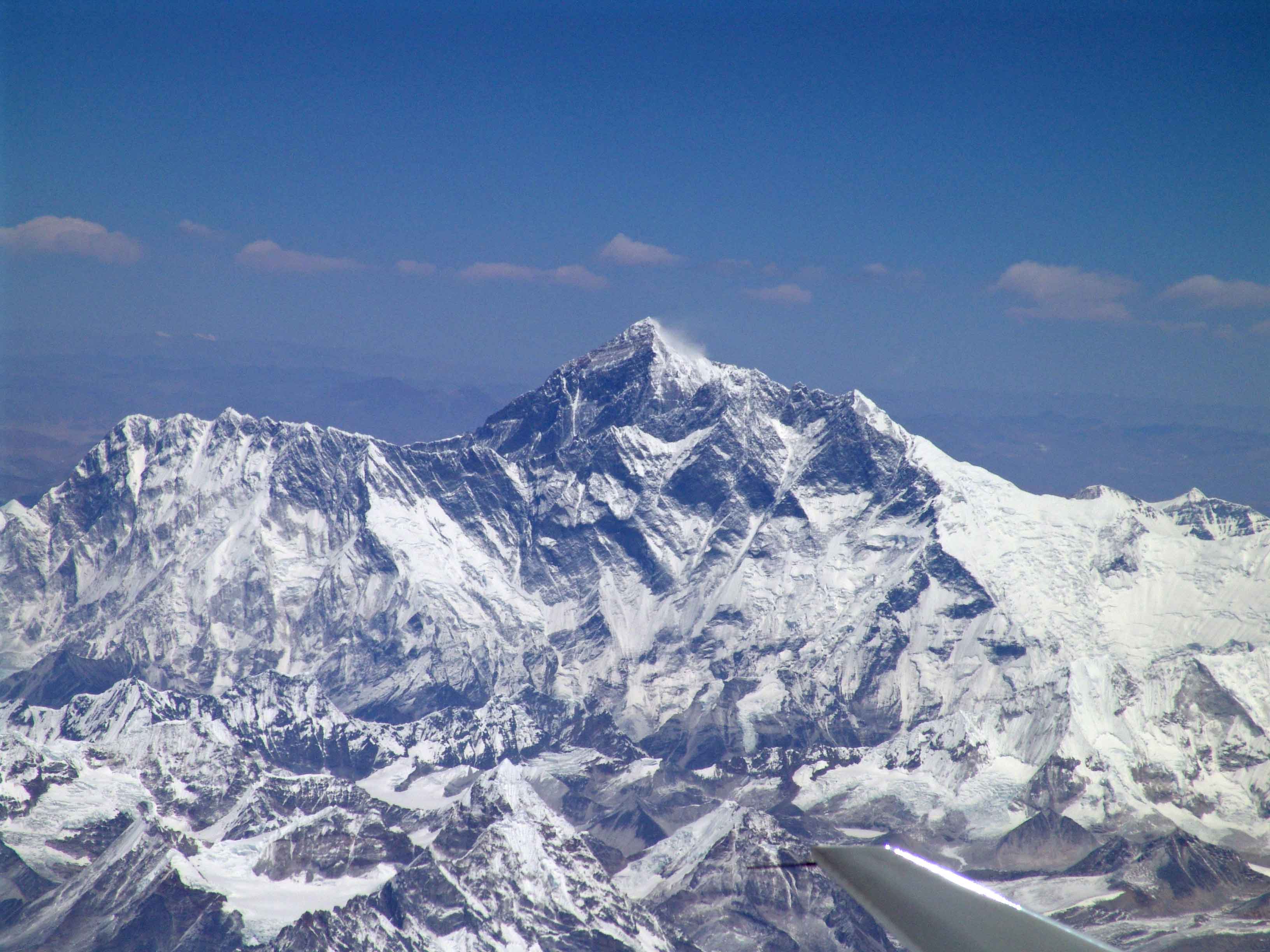 Everest-from-plane.jpg